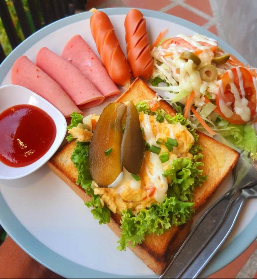 Areeya Phubeach Resort Coliving Coworking Ao Nang Buitenkant foto