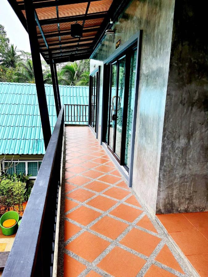 Areeya Phubeach Resort Coliving Coworking Ao Nang Buitenkant foto